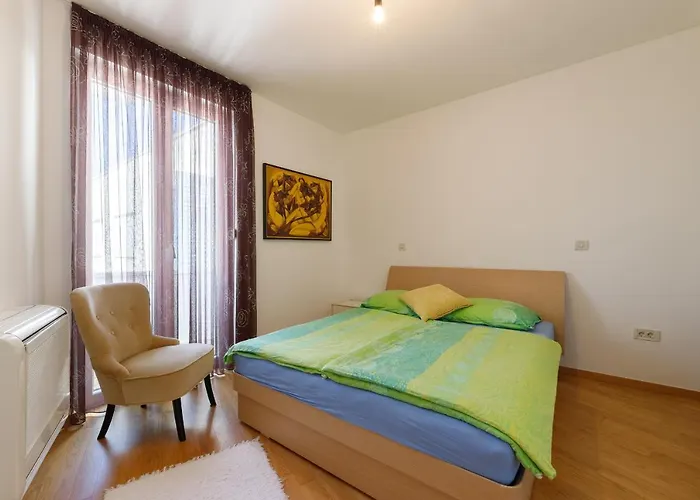 Apartment Luxury Sara *