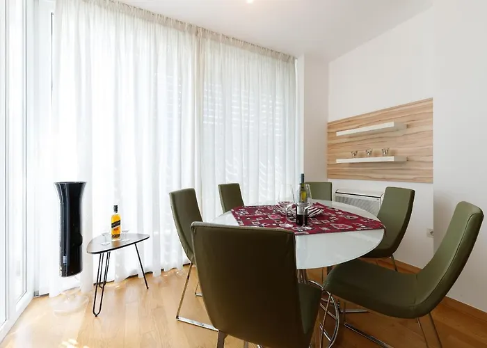 Apartment Luxury Sara *